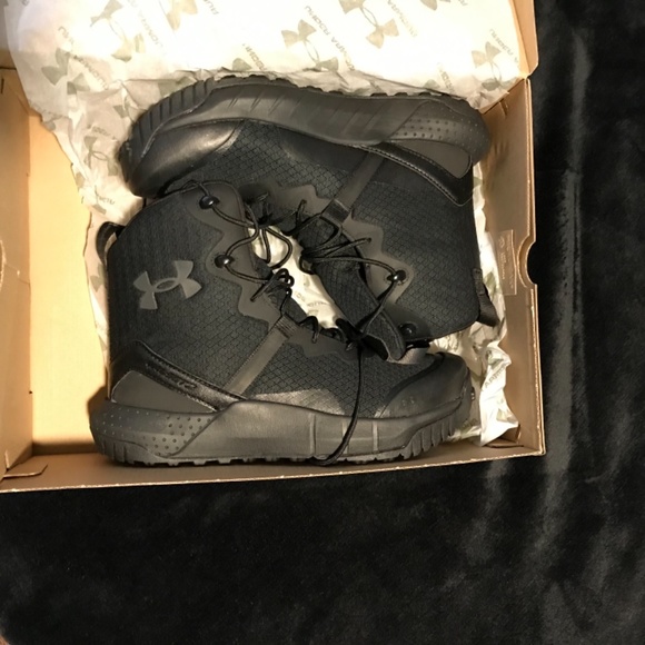 Under Armour, size 11, black - Picture 6 of 8